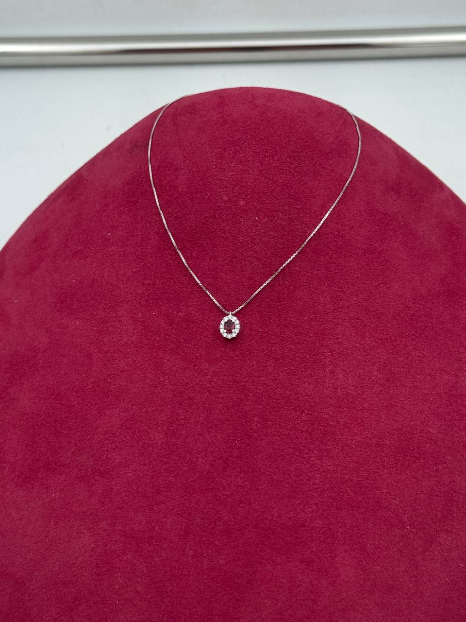 Girocollo Giorgio Visconti con rubino centrale e giro di diamanti, in oro bianco 18kt, 0.17ct di rubino - GB37760R