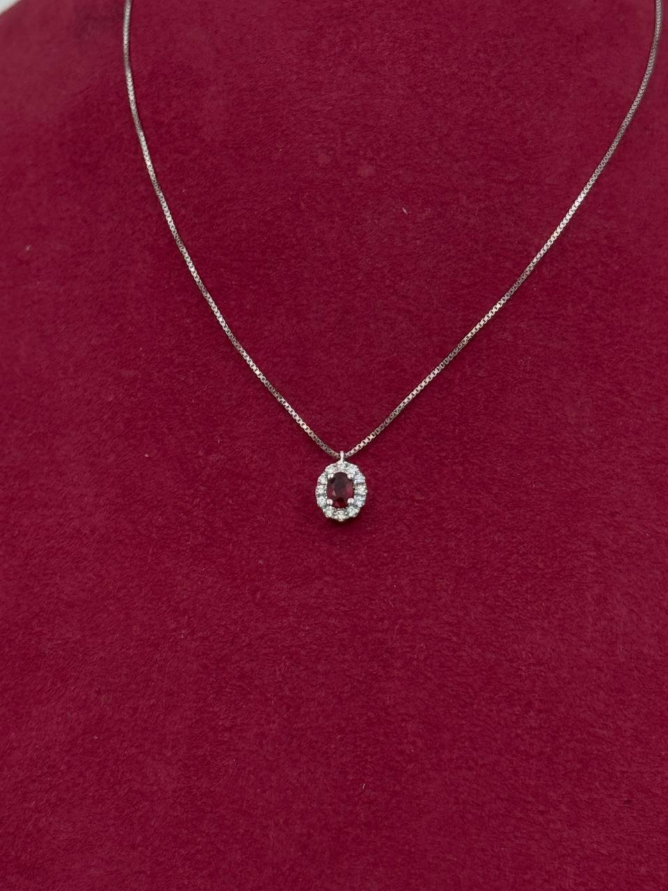 Girocollo Giorgio Visconti con rubino centrale e giro di diamanti, in oro bianco 18kt, 0.17ct di rubino - GB37760R