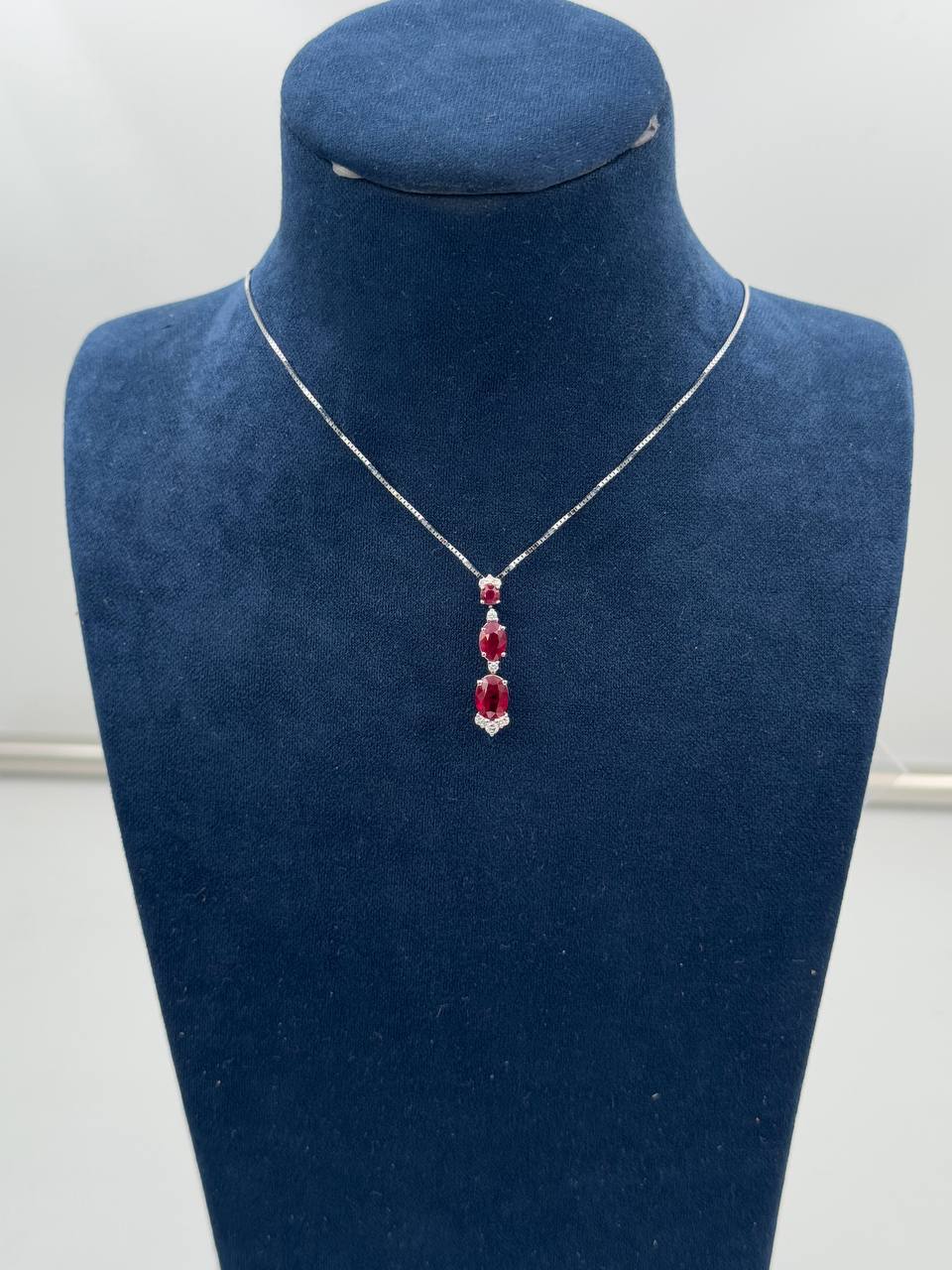 Collana trilogy Miluna in oro bianco 18kt, diamanti e rubini - CLD5366