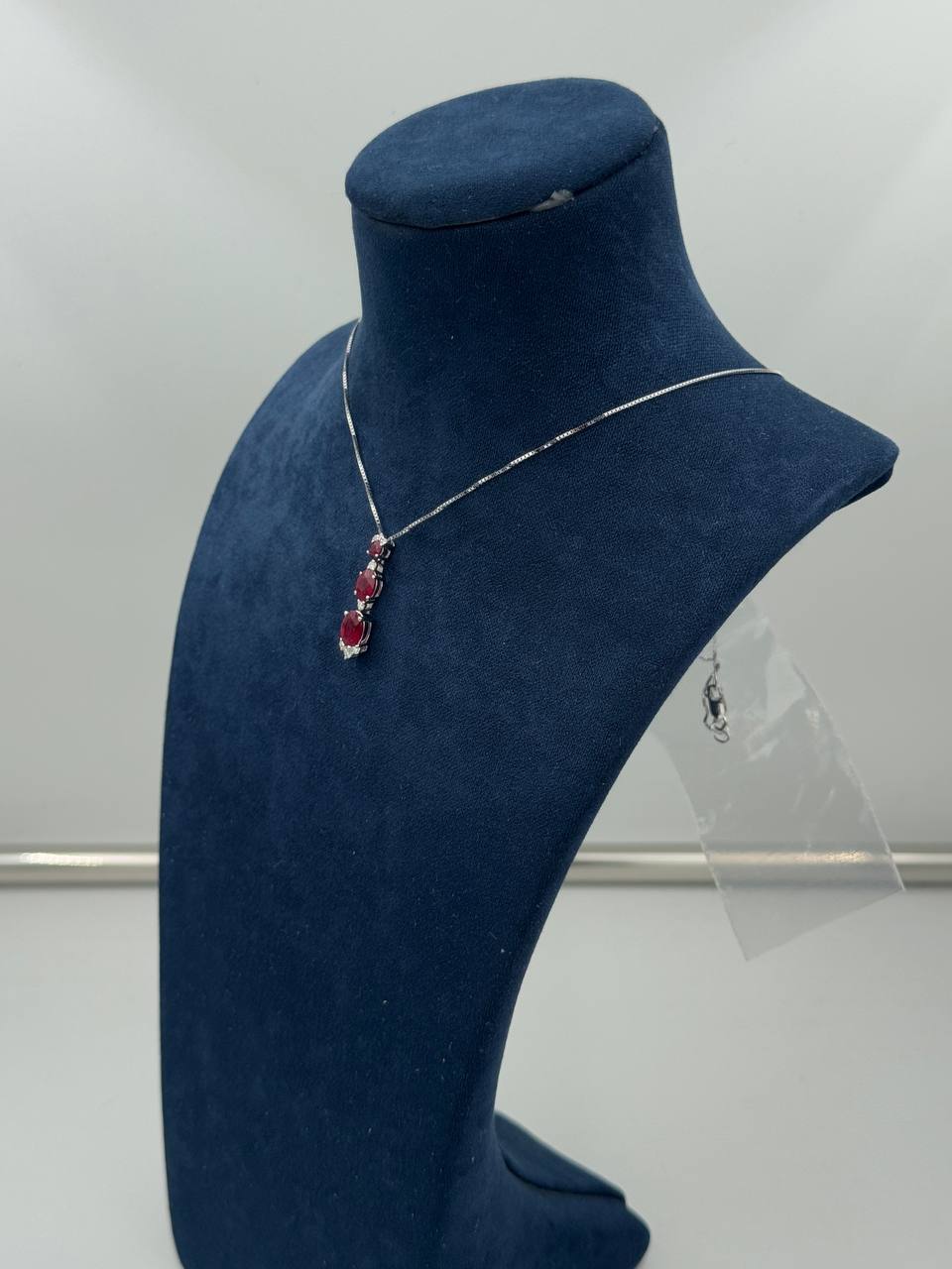 Collana trilogy Miluna in oro bianco 18kt, diamanti e rubini - CLD5366