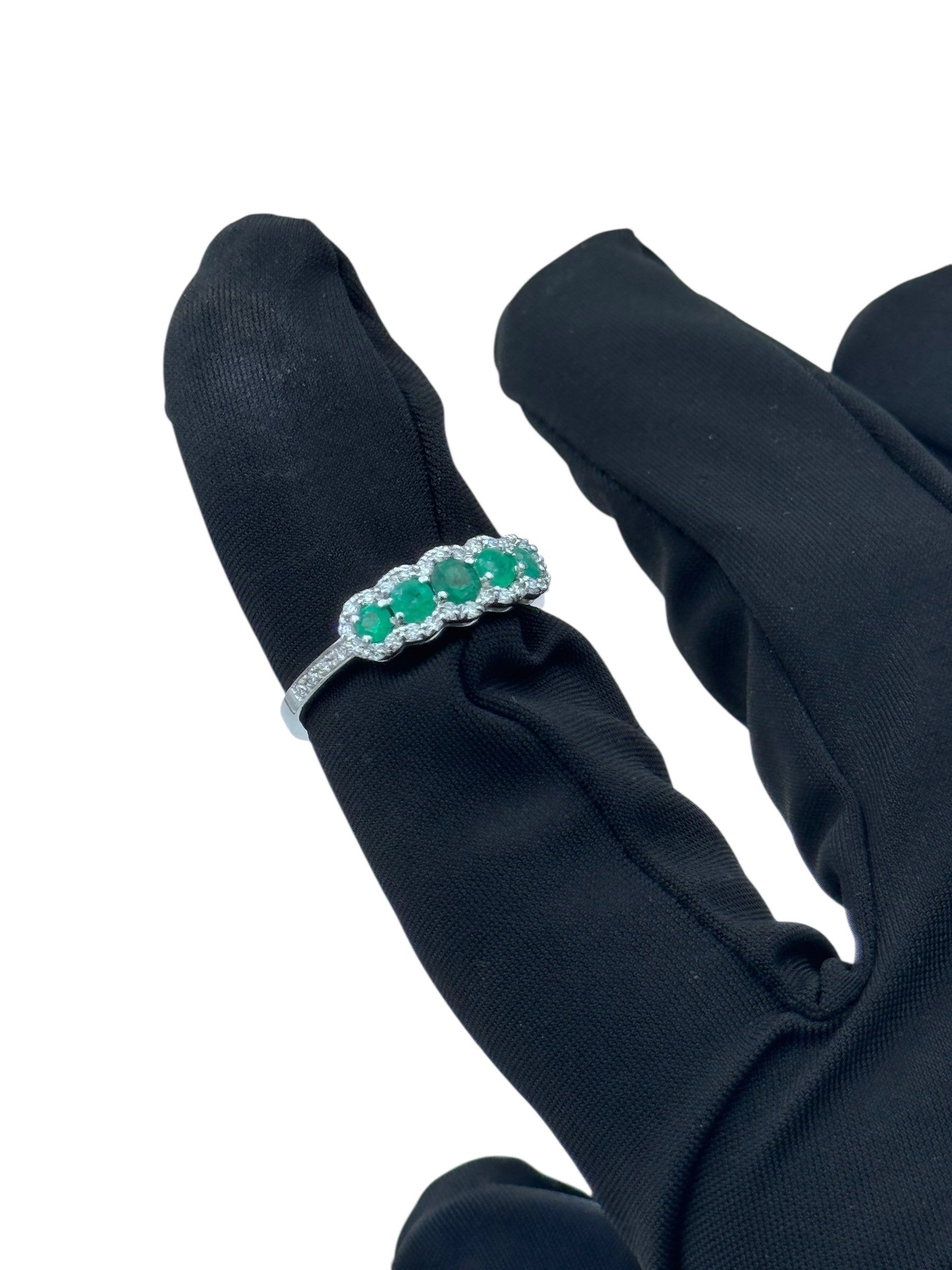 Diana - Veretta in oro bianco 18kt, diamanti e 5 smeraldi - AN D. 191 SM