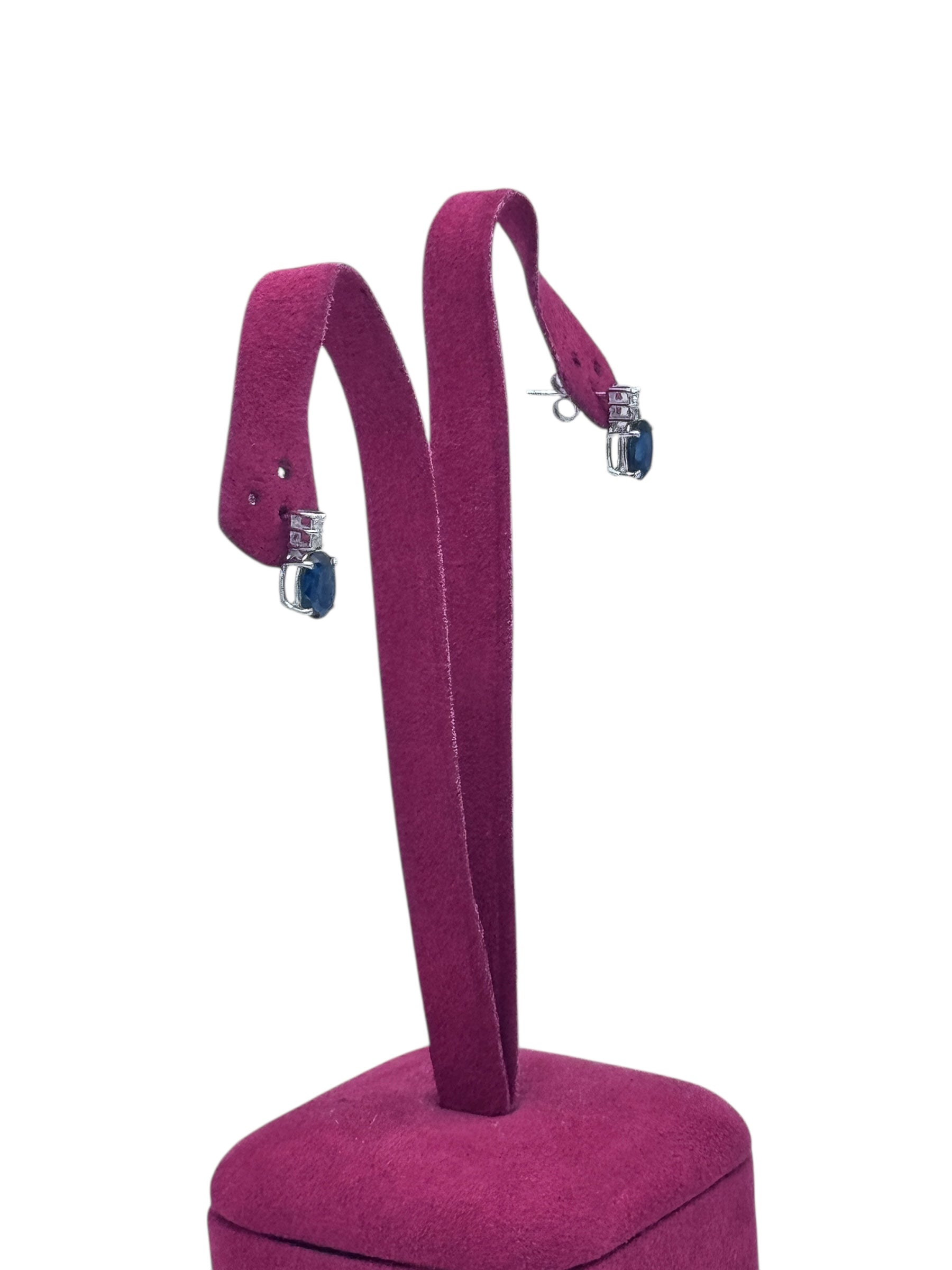 Diana - Orecchini in oro bianco 18kt, diamanti e zaffiri - OR D. M307-ZA