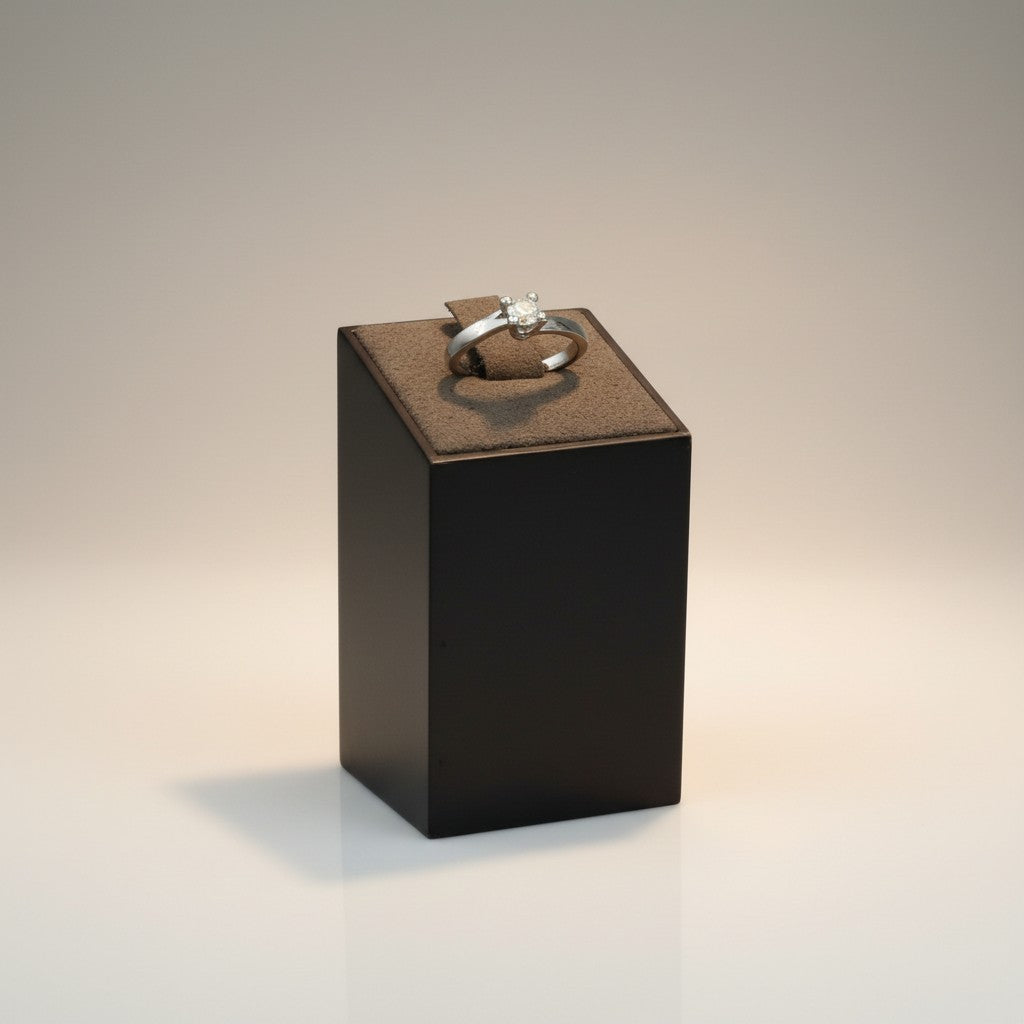 Anello solitario Giorgio Visconti in oro bianco 18KT e diamante centrale, 0.24ct - AB15554E