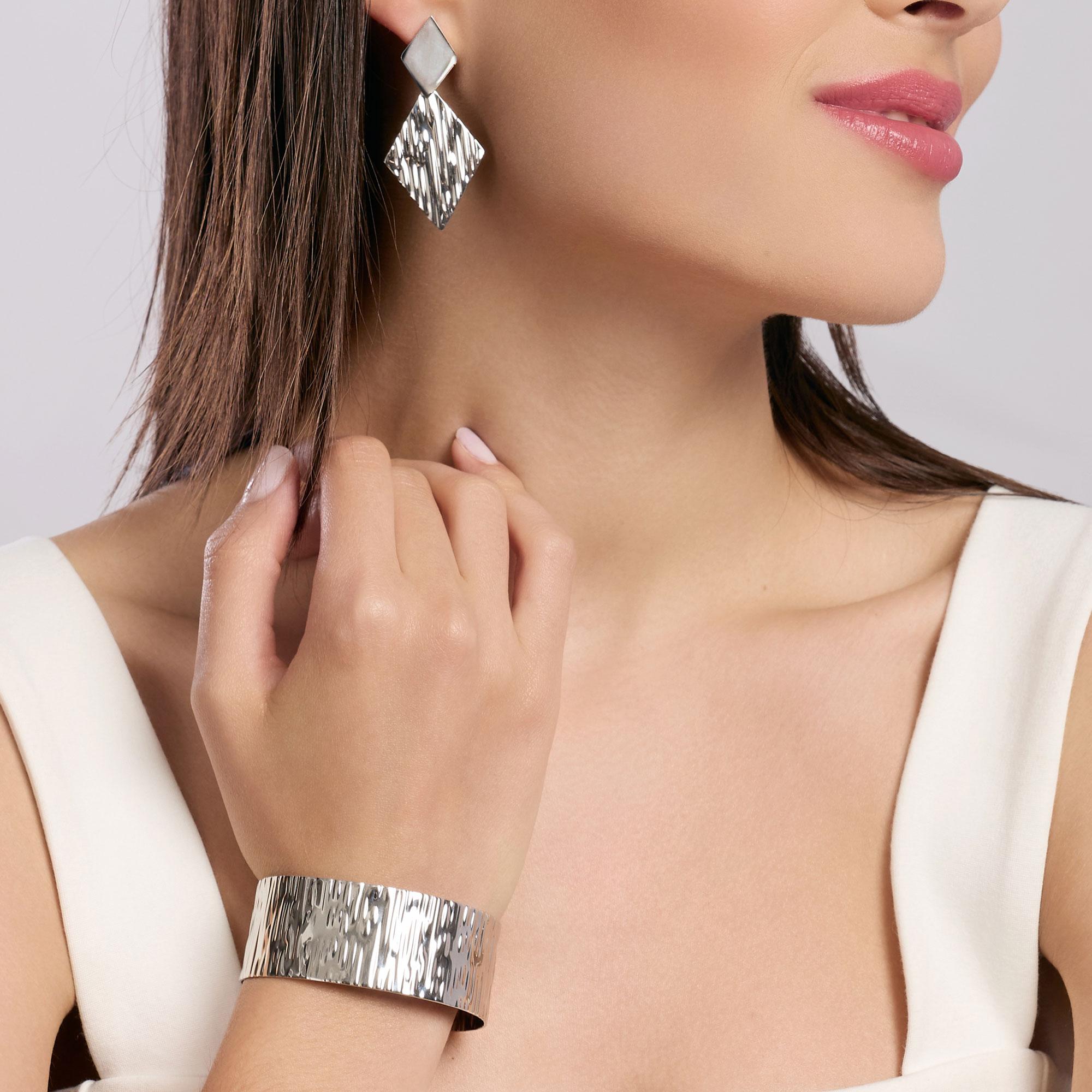 Kidult Bracciale bangle in acciaio martellato, Style 23 - 831061