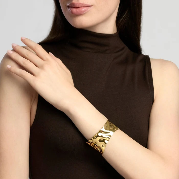 Kidult Bracciale bangle aperto in acciaio dorato martellato - 831333