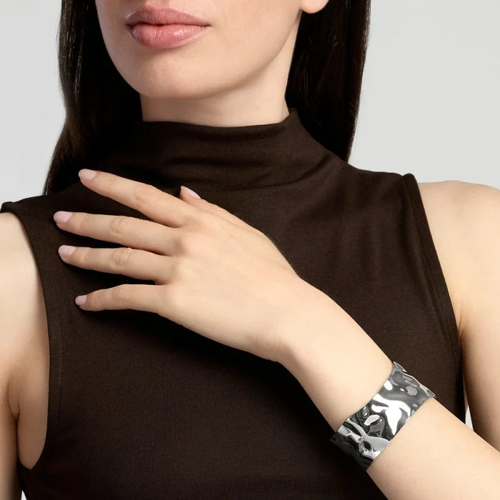 Kidult Bracciale bangle aperto in acciaio martellato - 831334