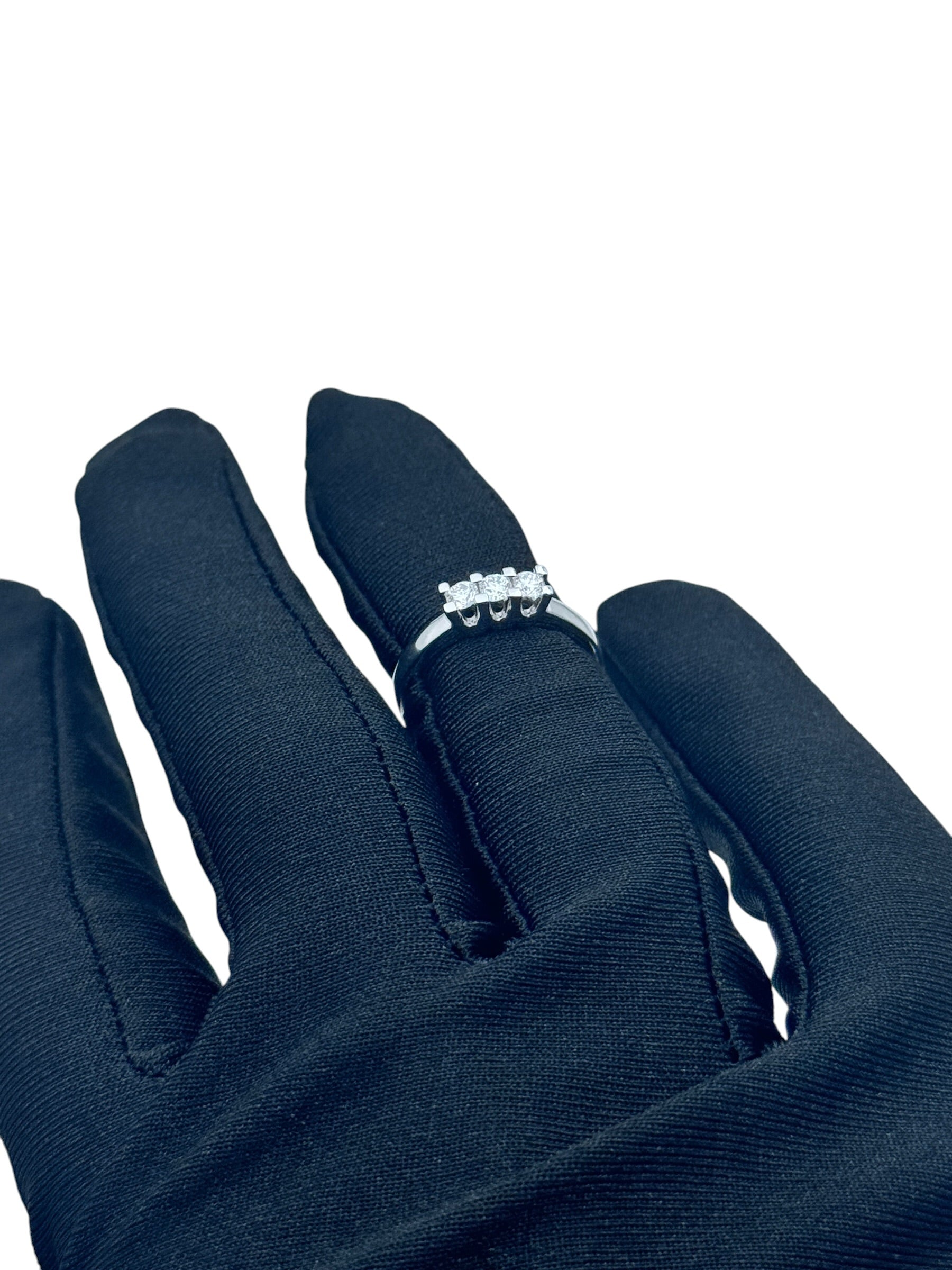ANELLO TRILOGY GIORGIO VISCONTI IN ORO BIANCO 18kt E DIAMANTI, 0.27ct - AB12348B
