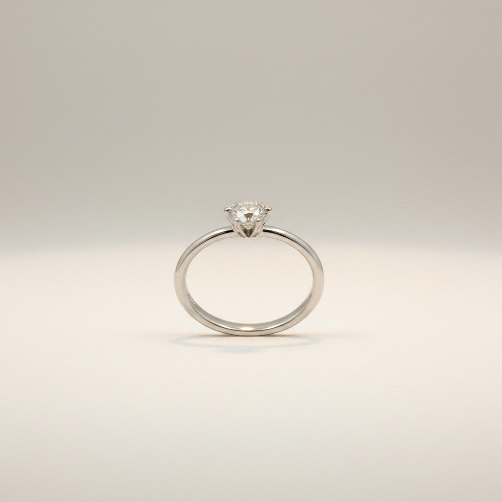 Anello solitario in oro bianco con diamanti, 0.19ct - AB16612D