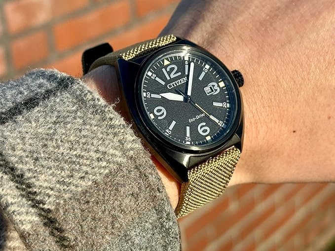 Orologio Citizen Urban, cinturino beige e quadrante nero, 42mm - AW1575-08E