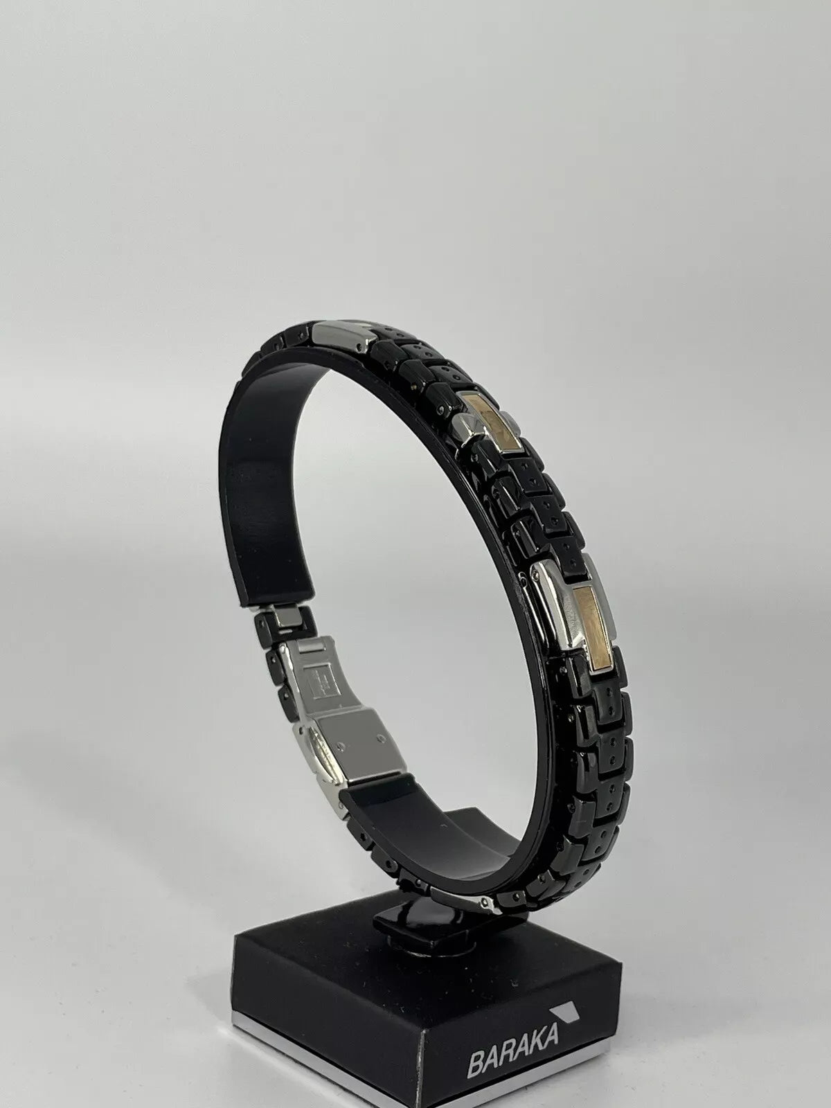 Bracciale Baraka' Collezione "Kabala" in ceramica nera, acciaio, dettagli oro rosa 18kt e  diamante centrale - BR214203