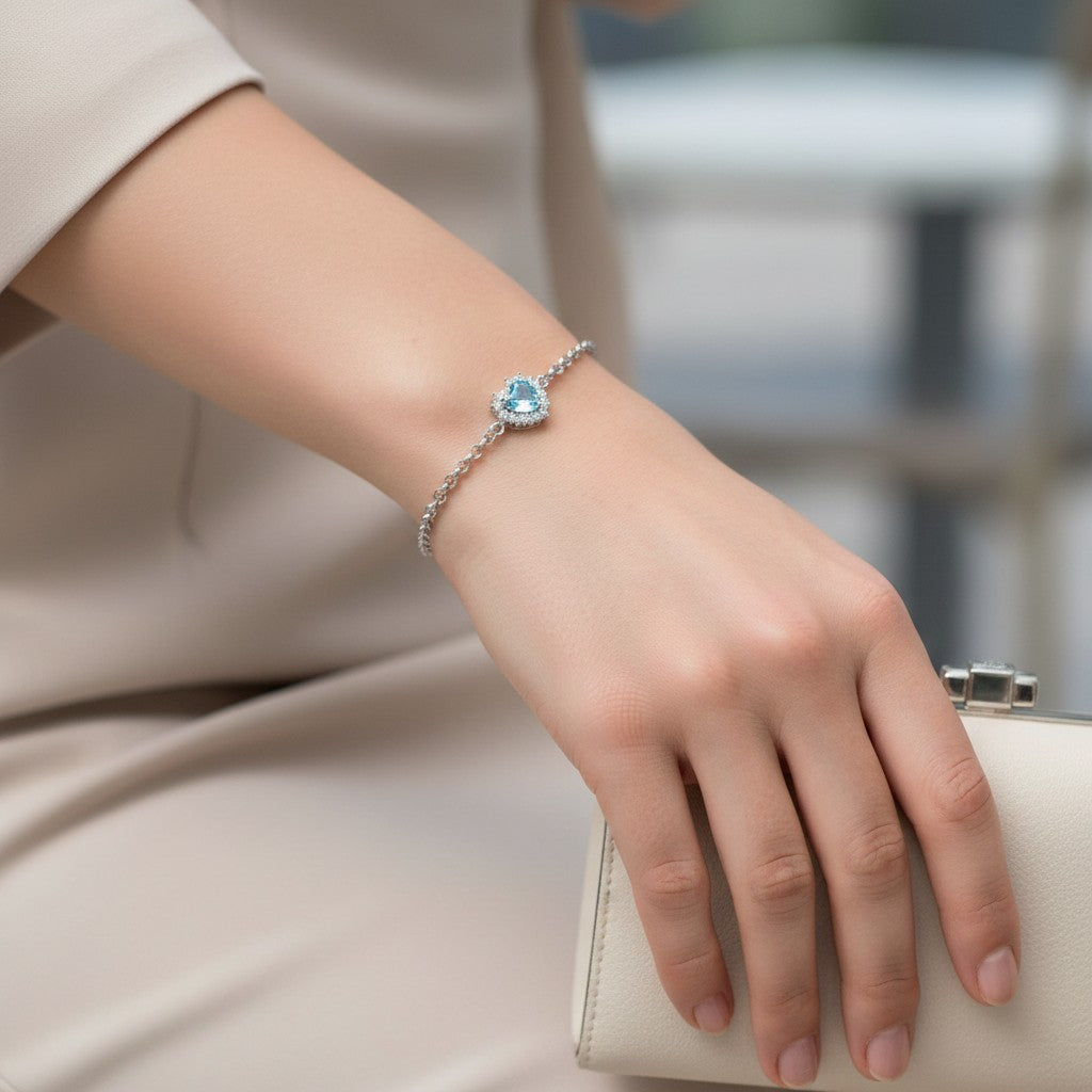 Bracciale Miluna con Gemma del Cielo a cuore piccolo e topazi bianchi in argento - BRD1103