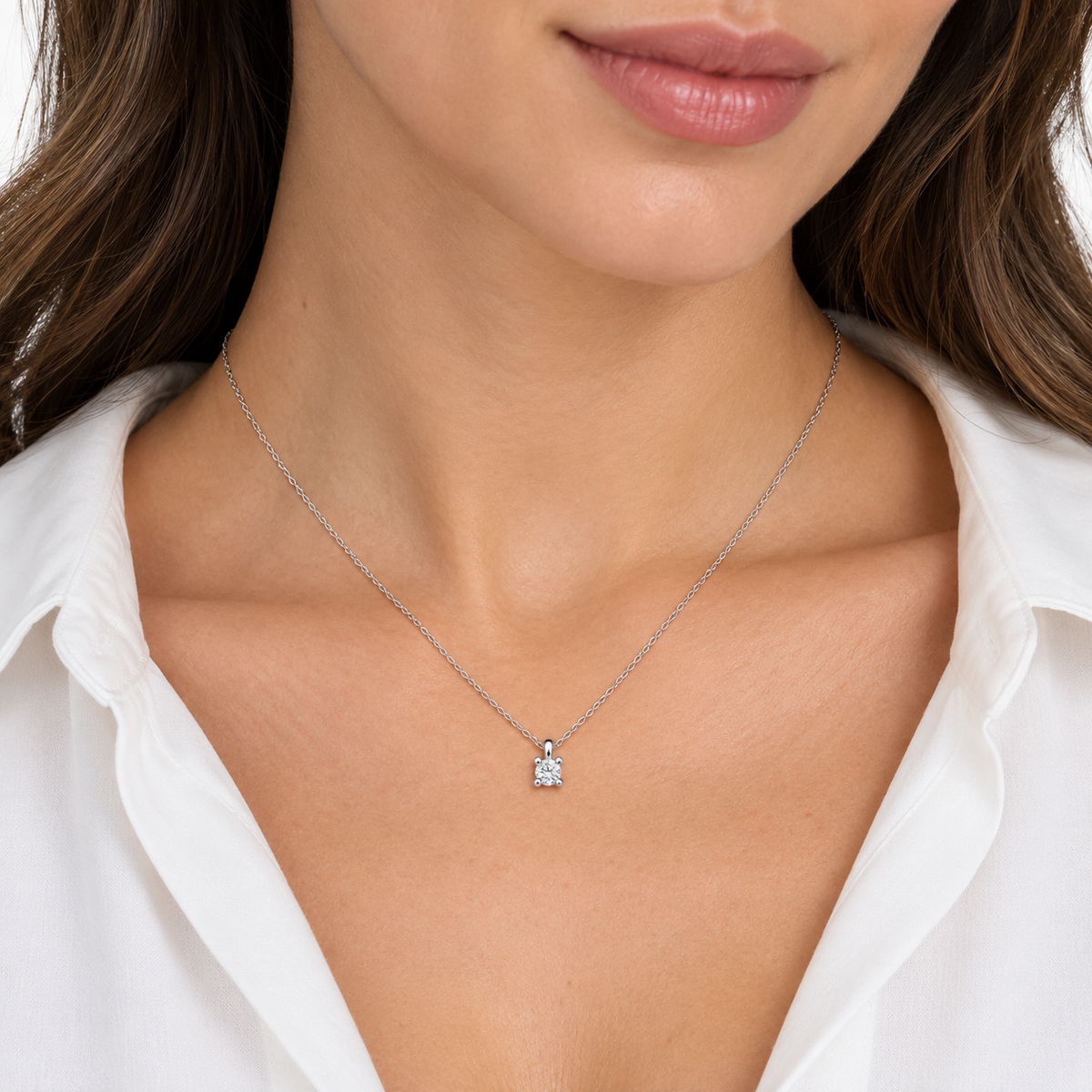 Miluna Collana punto luce in oro bianco 9 kt con diamante naturale ct 0,08 - CLD5447-008X