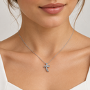Collana Miluna con croce stilizzata e diamante — Oro bianco 18 kt — Croce 11 × 8 mm - CLD5469