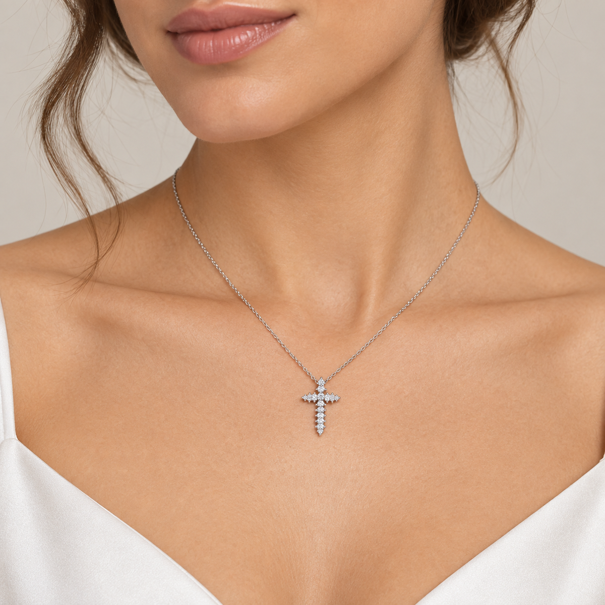 Collana Miluna con croce in diamanti — Oro bianco 9 kt  — Croce 17 × 10 mm - CLD5488X