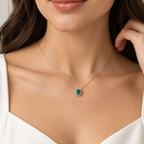 Collana Miluna in oro bianco 9kt, smeraldo centrale e giro di diamanti - CLD5502X