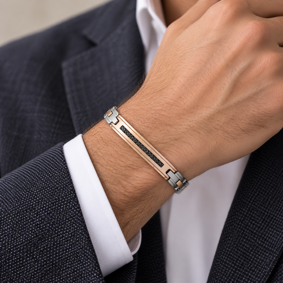 Bracciale Zancan in Acciaio Bicolore con Spinelli neri - Collezione Hi-Teck - EHB199