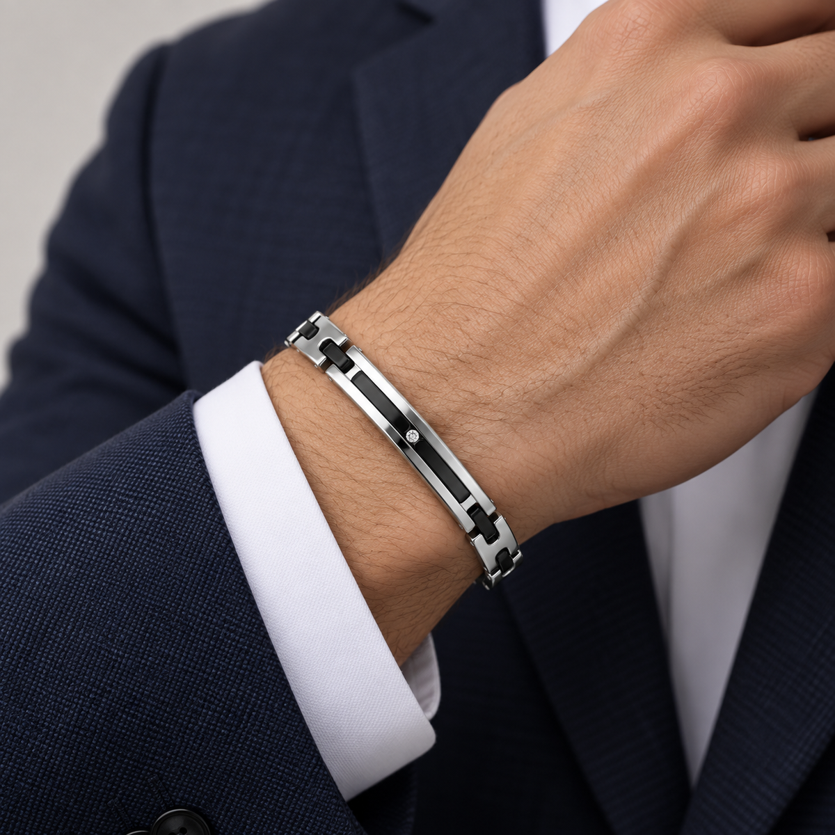 Bracciale Zancan da uomo in acciaio e PVD nero con zircone centrale - EHB212