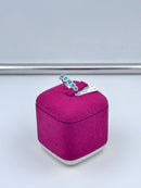 Diana - Veretta in oro bianco 18kt, giro di diamanti e 7 smeraldi - AN D. 36-7 SM