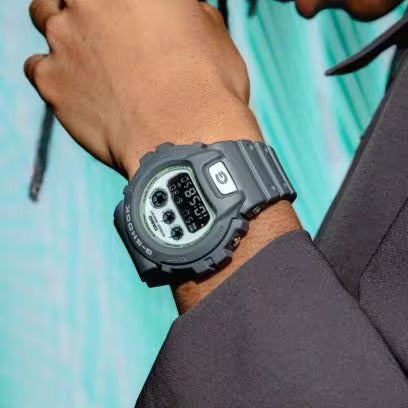 G-SHOCK PUNTO DI PARTENZA
SERIE DW-6900, 50mm - DW-6900HD-8ER