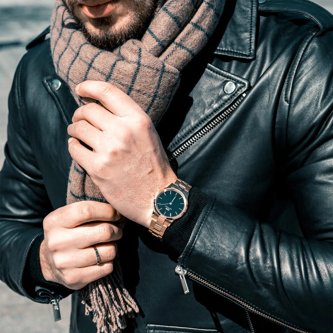 Orologio Daniel Wellington Iconic Link Black Rose Gold, quadrante nero, 40mm - DW00100344
