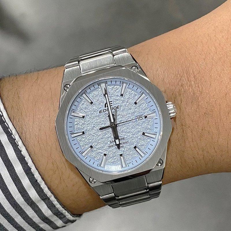 Orologio Casio Edifice, Analogico con 3 lancette, quadrante ice blue, 40mm - EFR-S108DE-2AVUEF