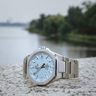 Orologio Casio Edifice, Analogico con 3 lancette, quadrante ice blue, 40mm - EFR-S108DE-2AVUEF