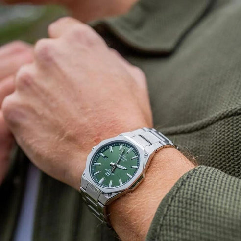 Montre Casio Edifice, analogique à 3 aiguilles, cadran vert émeraude, 40 mm - EFR-S108DE-3AVUEF
