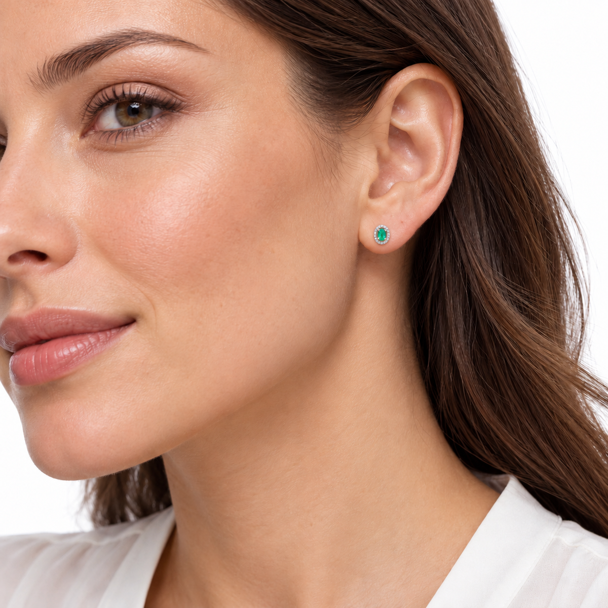 Miluna Orecchini con smeraldi ovali 4x3 mm e diamanti in oro bianco 9 kt ct 0,05 - ERD3467X