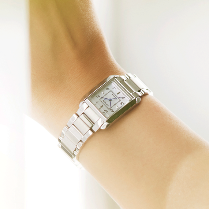 Orologio Citizen Lady Square, Eco Drive quadrante madreperla, 33mm - EW5600-87D