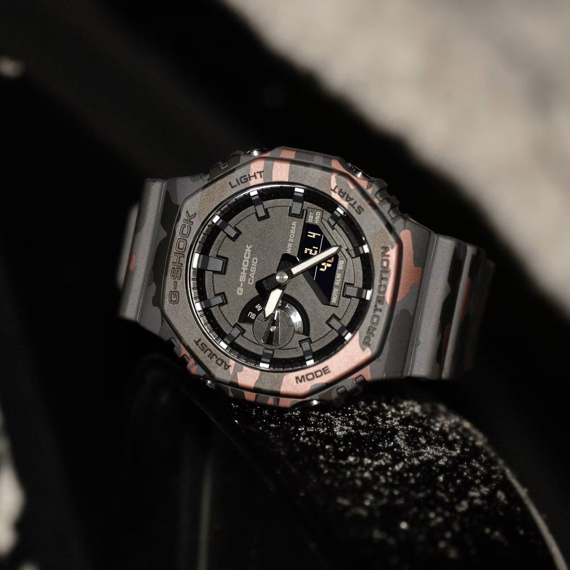 Orologio Casio G-Shock CLASSIC camouflage 45MM - GA-2100CM-8AER