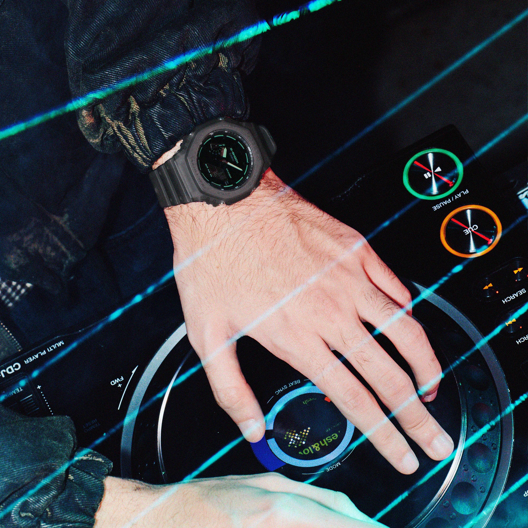 Orologio G-SHOCK Classic, quadrante total black e lancette verdi neon, 45mm - GA-2100K-1AER