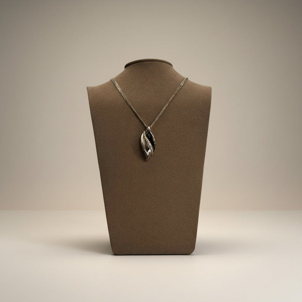 Girocollo oro bianco e diamanti con pendente, 0.41ct - GB38092