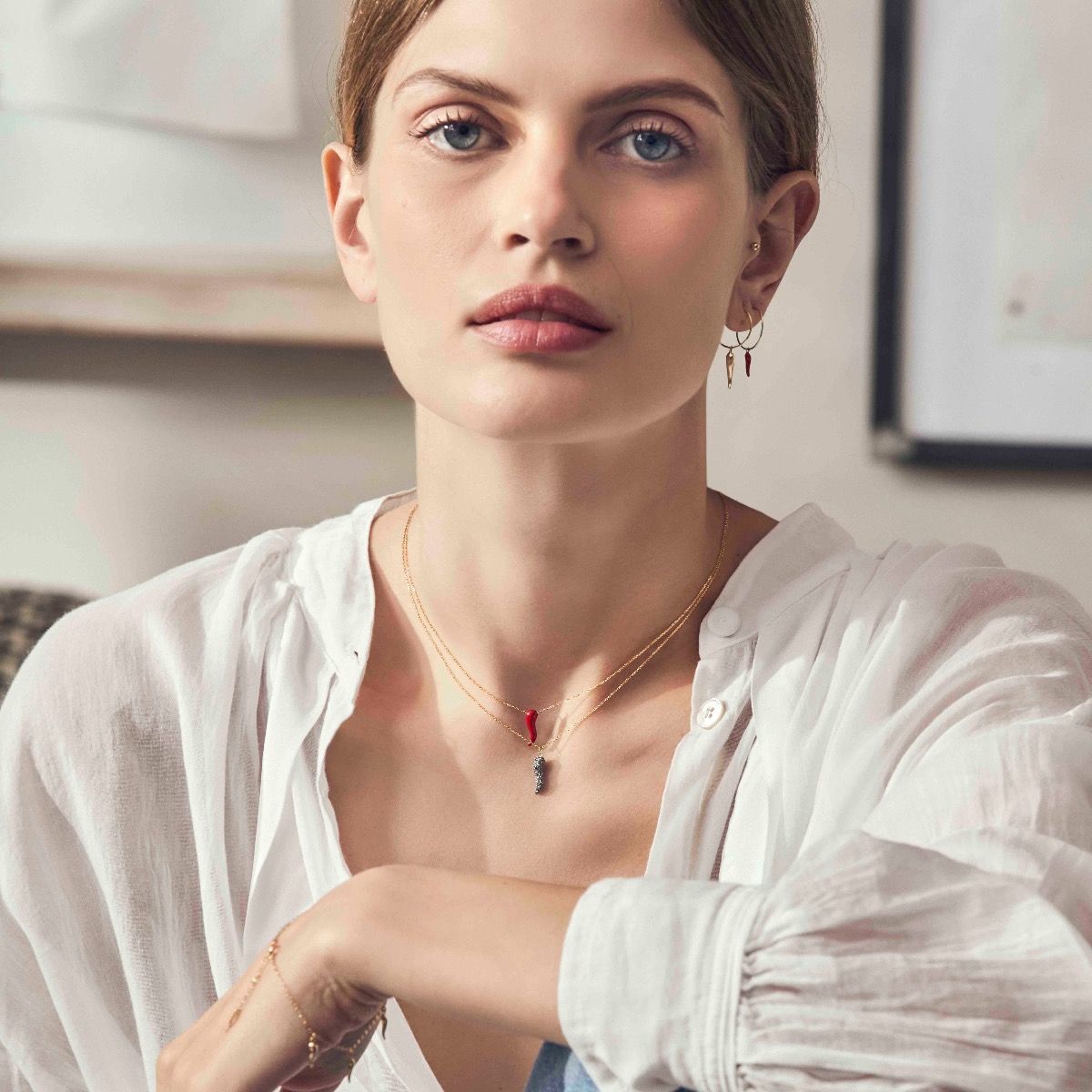 GIROCOLLO MAMAN ET SOPHIE IN ORO GIALLO 18KT CON PENDENTE CORNO, "TIE'", POLVERE DI DIAMANTI NERI - GCTIE1K