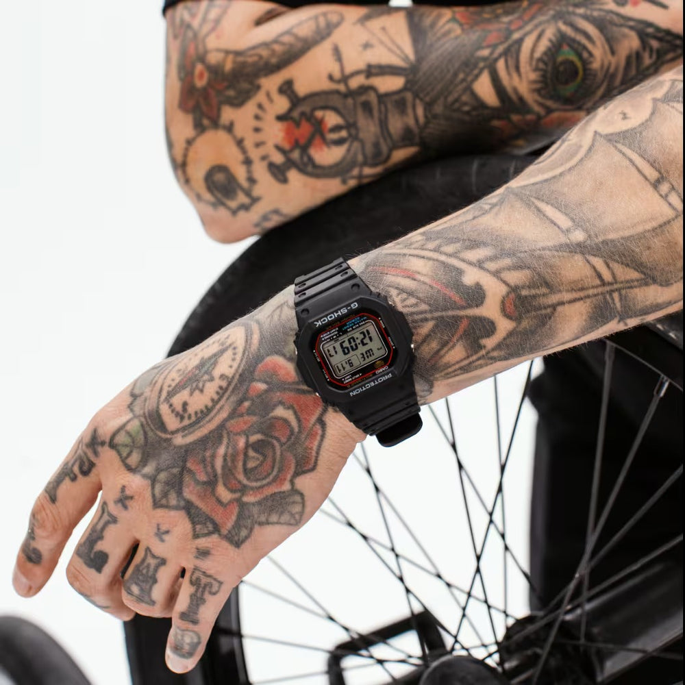 Orologio Casio G-Shock Radiocontrollato E carica solare, 43MM - GW-M5610U-1ER