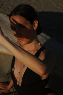 Collana lunga LUCEDEIMIEIOCCHI, in argento dorato e perle scaramazze grigie, Collezione Lola Bold - LDMO 766-grey