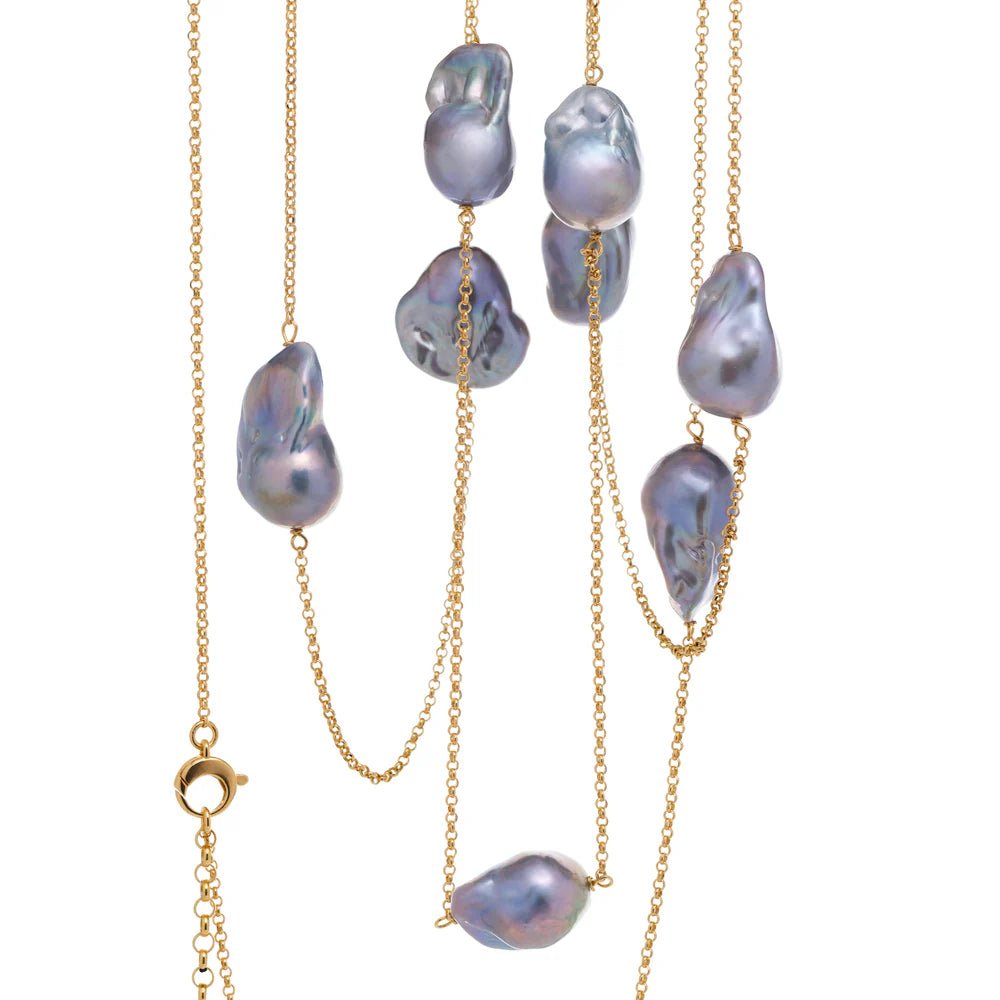 Collana lunga LUCEDEIMIEIOCCHI, in argento dorato e perle scaramazze grigie, Collezione Lola Bold - LDMO 766-grey