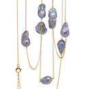 Collana lunga LUCEDEIMIEIOCCHI, in argento dorato e perle scaramazze grigie, Collezione Lola Bold - LDMO 766-grey