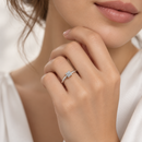 Anello solitario Miluna in oro bianco 18kt e diamante, e griffe a forma di cuore, 0.20ct - LID4240-020