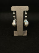 Mazza - Pendant earrings in 925 silver and baroque pearls - OR BAROQUE