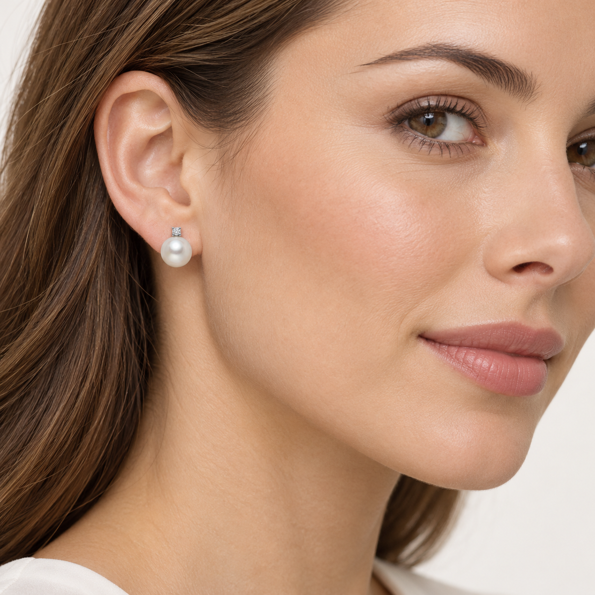 Miluna pearl earrings with a light point - PER1777