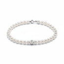 Bracciale Miluna di perle coltivate orientali e sferetta centrale in oro bianco 9kt, 5-5.5mm - PBR3826BX