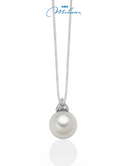 Miluna-Halskette mit Orientperle und drei Diamanten in 18 Karat Weißgold – PCL6269
