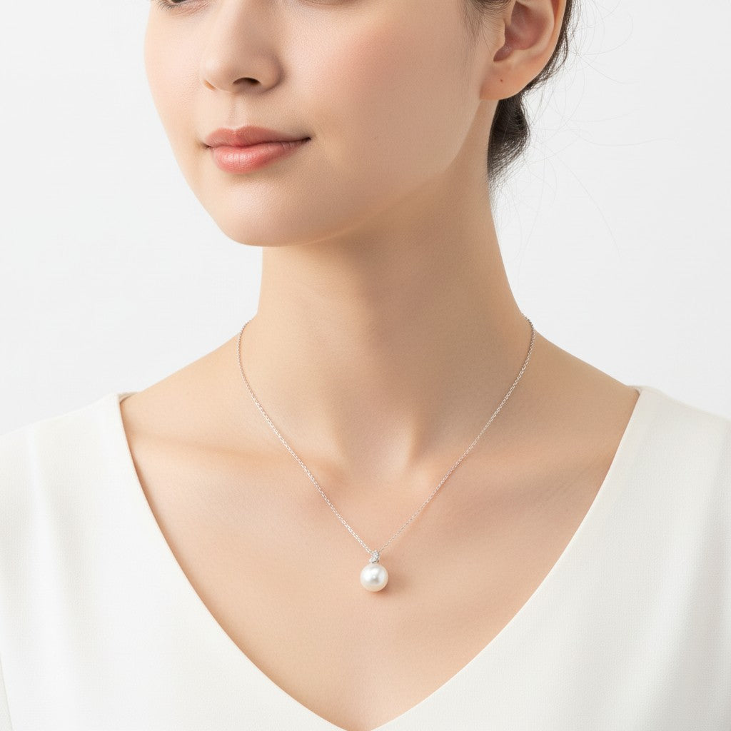 Collana Miluna con perla Oriente e tre diamanti in oro bianco 375, 7.5-8mm - PCL6729X