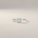 Perdirtiche - Anello solitario in oro bianco 18kt e mosaico di diamanti 0.15ct - PDC040-015