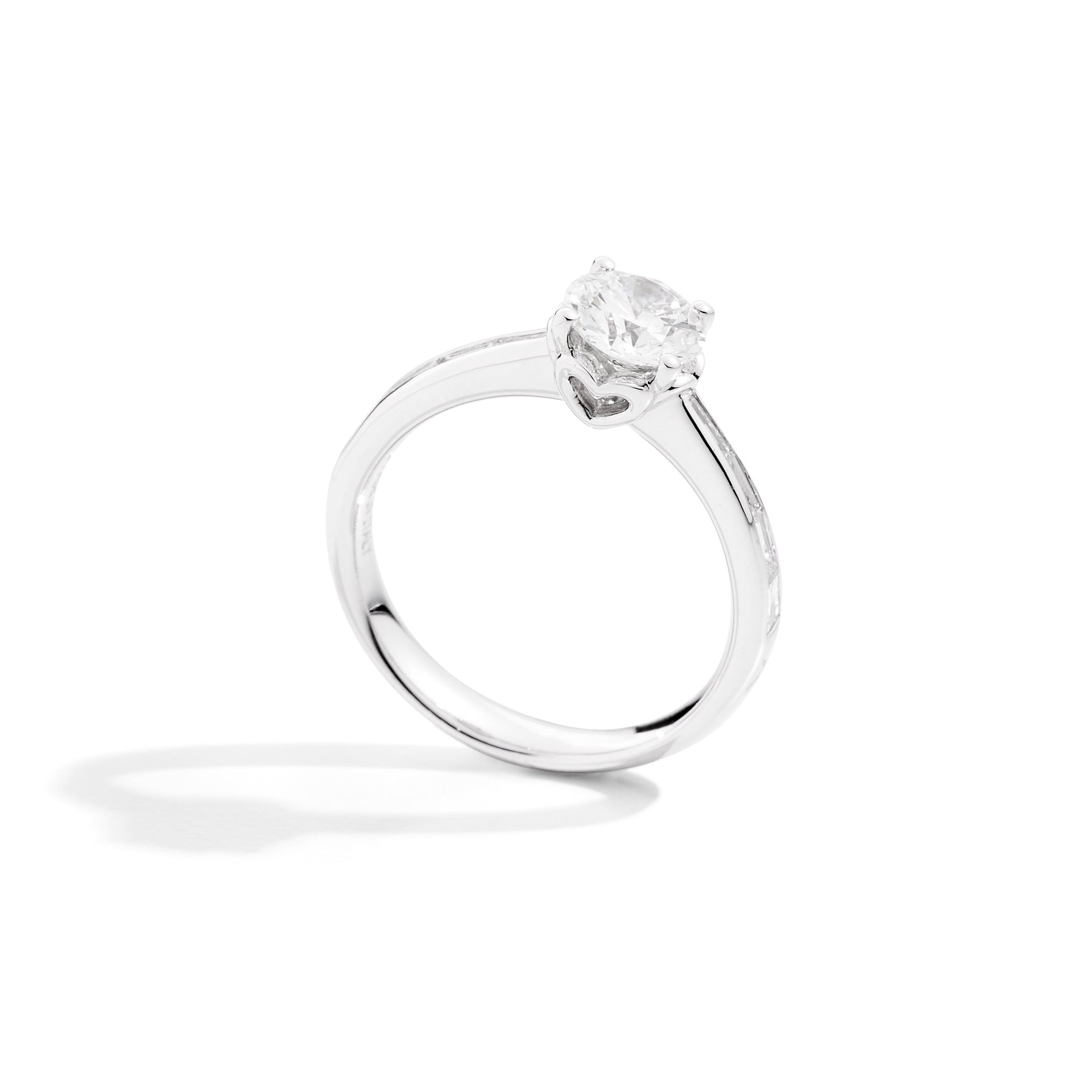 Anello solitario diamanti (brillante e baguette), collezione Anniversary, 0.58ct - R01SP001/058