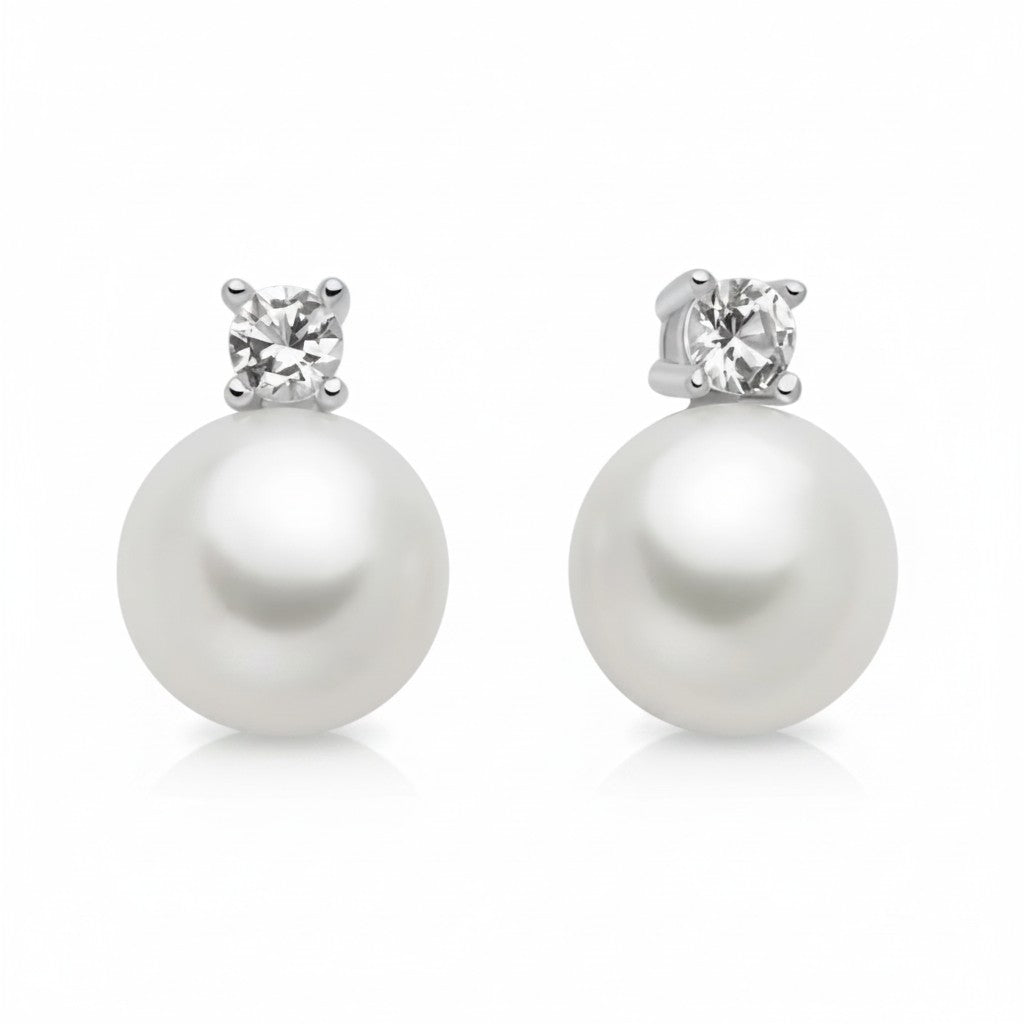 Orecchini Miluna, collezione Eva, in argento con perla Oriente 8,5-9 mm illuminata da un topazio bianco - PER2946