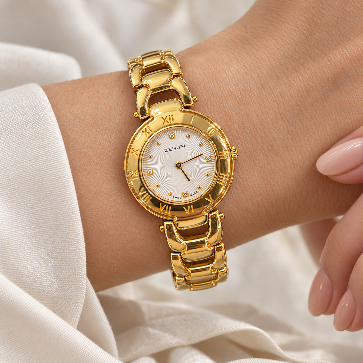 Orologio Zenith da donna, collezione Caprice, in oro giallo 18kt e quadrante bianco, quarzo, NOS, 27mm - 60.0469.296