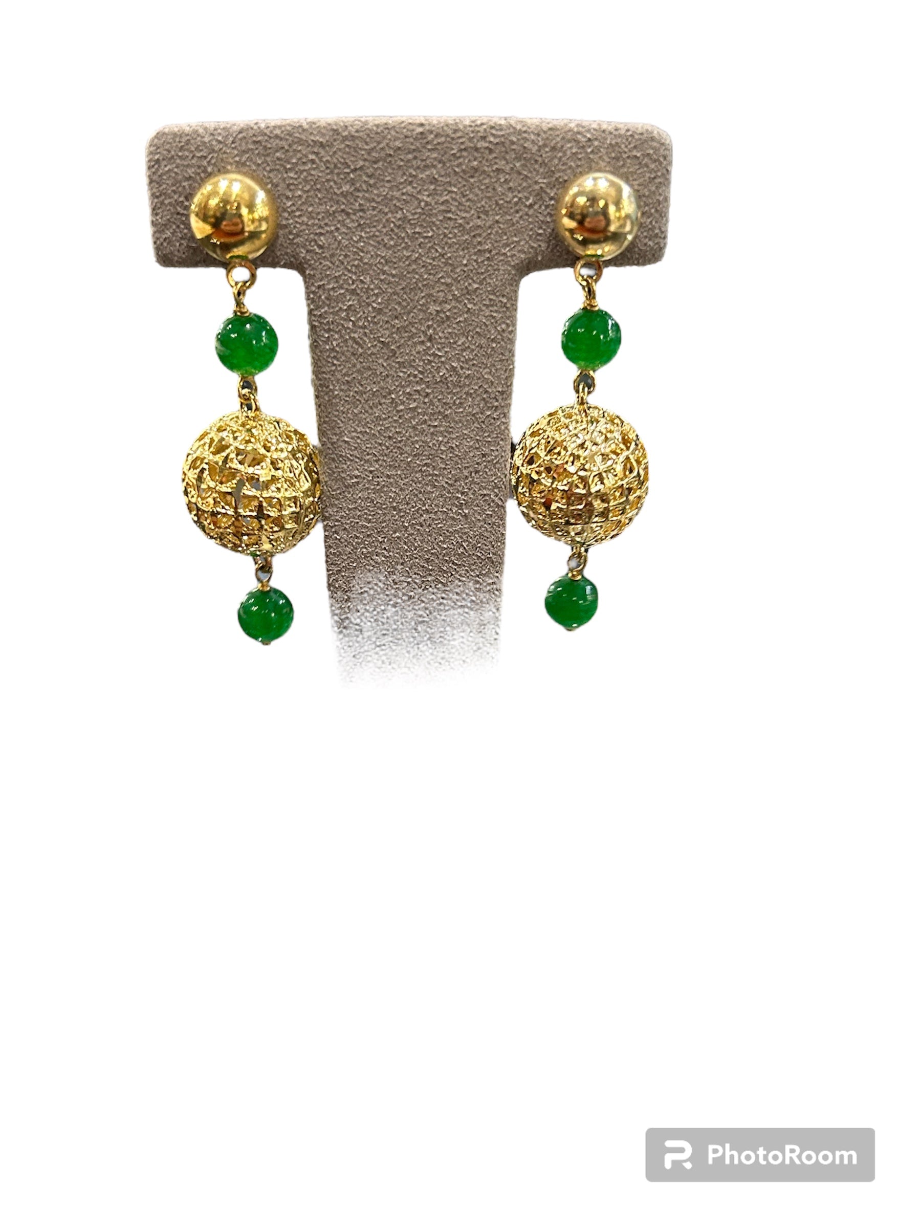 Orecchini bronzo dorato con con boulle pendenti e perle verdi - VEN OR 146