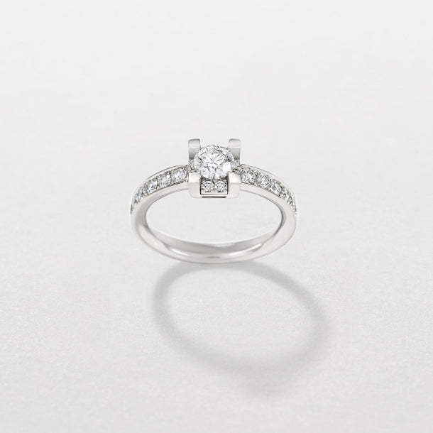 18 kt white gold ring with diamonds on the shank and Solitaire diamond Io Luce collection, 0.27ct - AB16968A