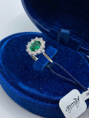 Anello Recarlo in oro bianco, smeraldo e diamanti, 0.83ct di smeraldi - R79CC001/SM030
